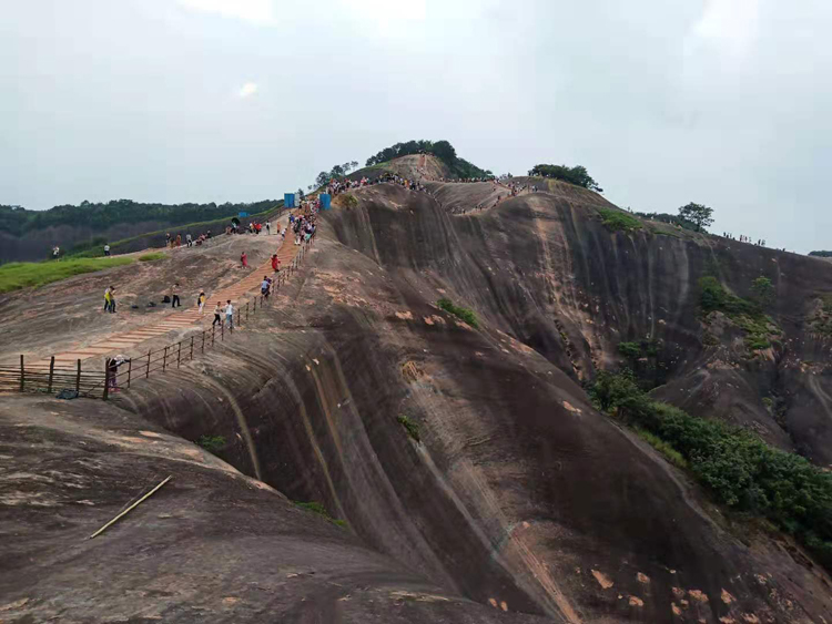 可成儀器東江湖之旅丹霞地貌